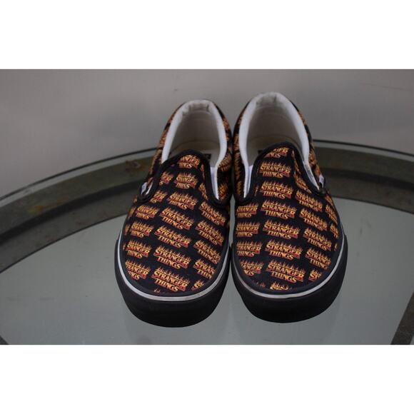 Vans x Stranger Things Netflix Slip On Limited Edition Size WIDE 4 M / 5.5W - Picture 2 of 9